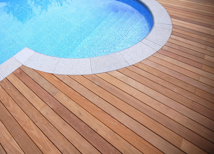 Suelo de composite para exteriores